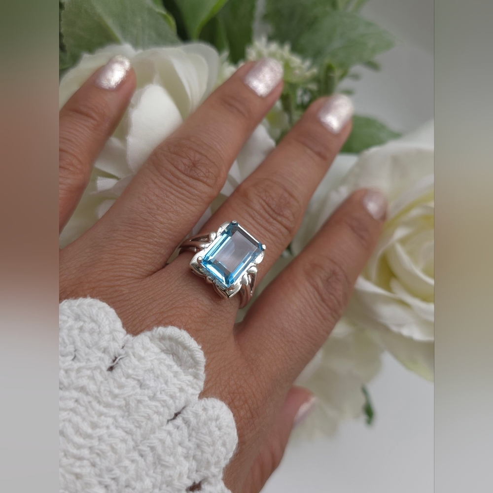 🥰 MONIQUE RING - Picture 4 of 12